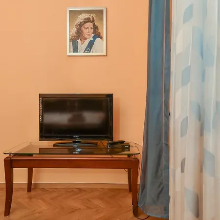 Retro - Center 1bdr By Flat Mаnager Sofia